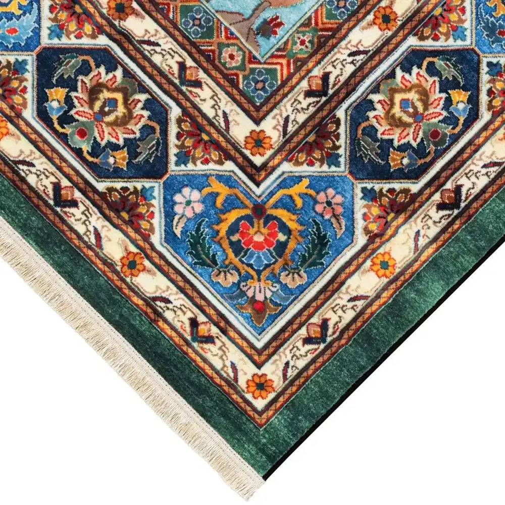 فرش ماشینی سنتی طرح 25cs0380 سبز 1000 شانه